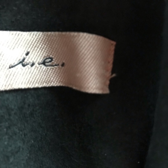 i. e black suede blazer - Picture 3 of 3